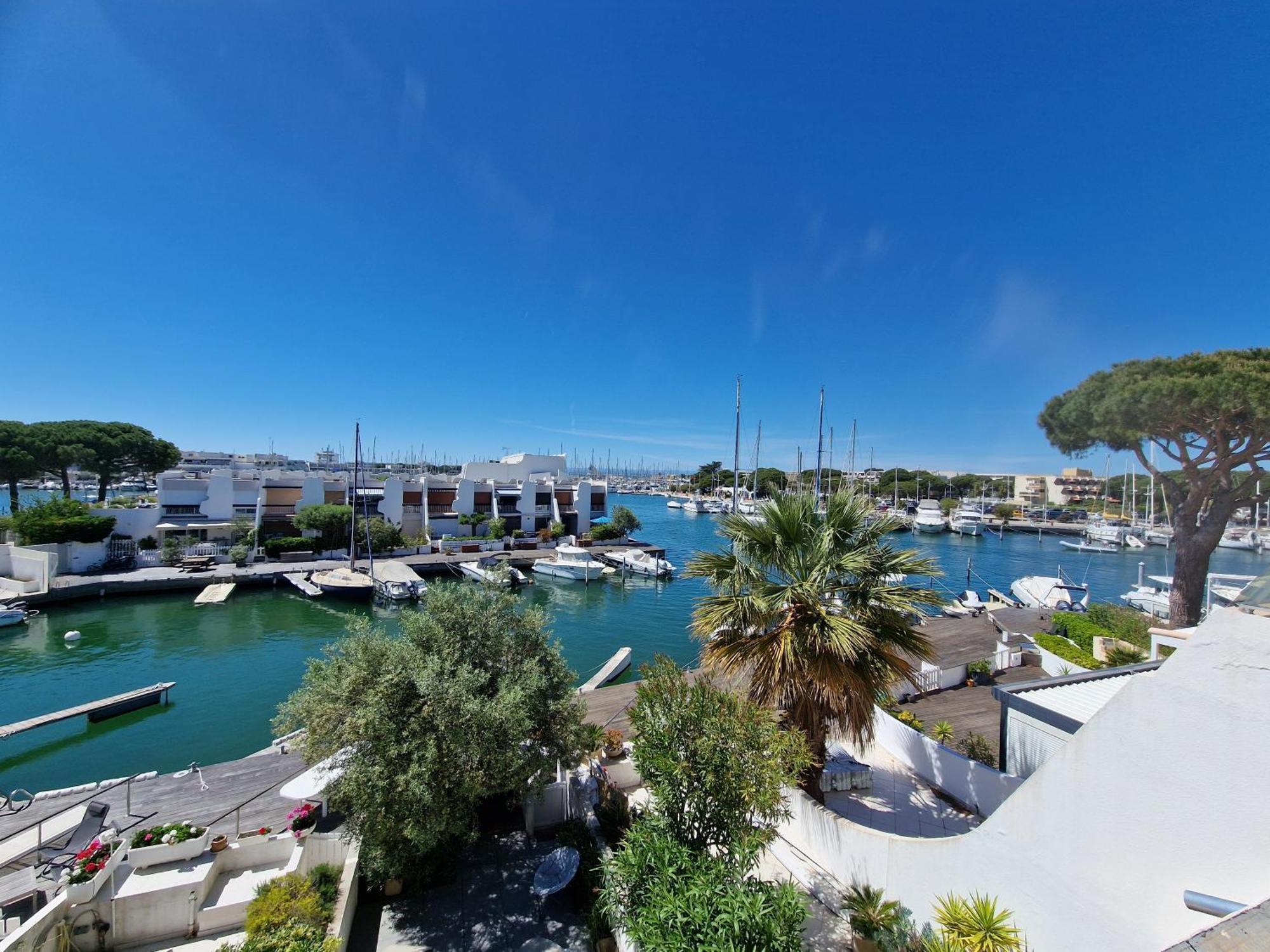 Marina Exceptionnelle - 8 Pers - 120 M2 Vue Mer - Suites Parentales - Cinema - Ponton Le Grau-du-Roi Exterior photo