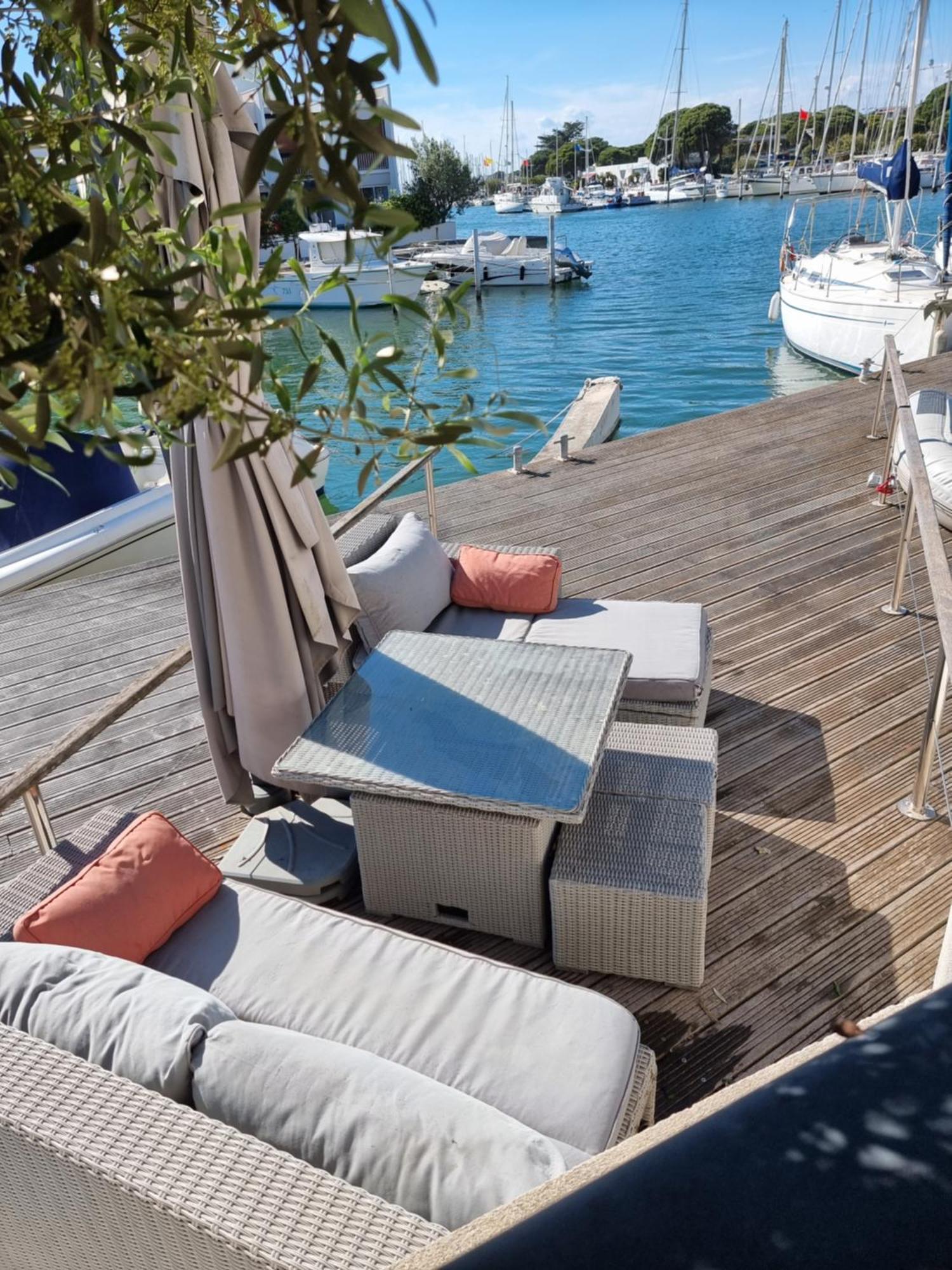 Marina Exceptionnelle - 8 Pers - 120 M2 Vue Mer - Suites Parentales - Cinema - Ponton Le Grau-du-Roi Exterior photo